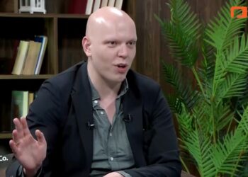 „ისრაელიდან მწერენ, რომ დილა შვილებთან ერთად თავშესაფარში გაუთენდათ. მე კიდევ მაქვს პრივილეგია, რომ ბავშვს კიროვის ბაღში ვასეირნებდე“ – ბაჩო ოდიშარია