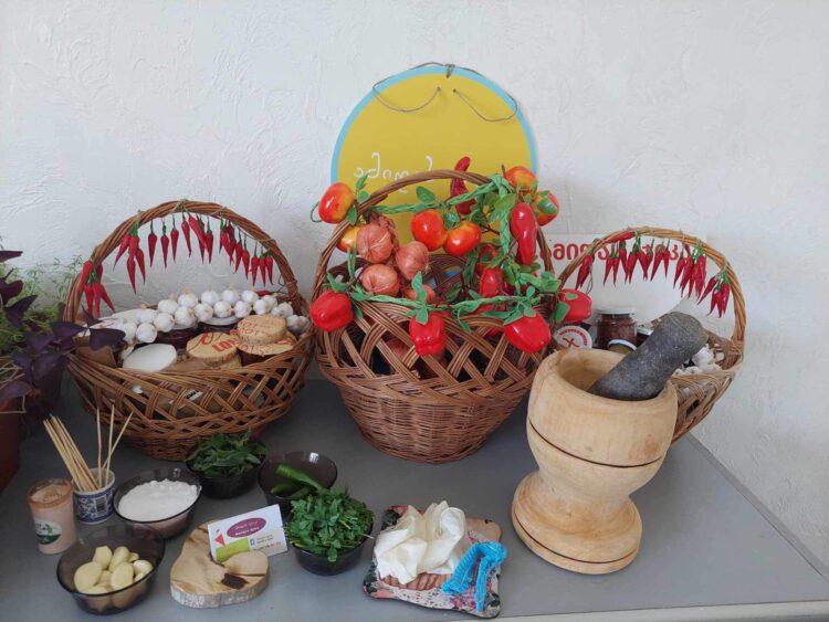 „ვფიქრობ, აჯიკებისა და წიწაკების ტკბილი მიმართულებას დავამატო“ – ამიდა ახალაია