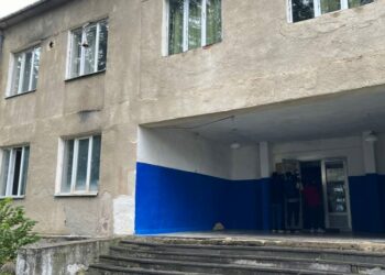 სოფელ გეგუთის მე-2 საჯარო სკოლის მოსწავლემ ფანჯრიდან ვარდნის შედეგად დაზიანებები მიიღო