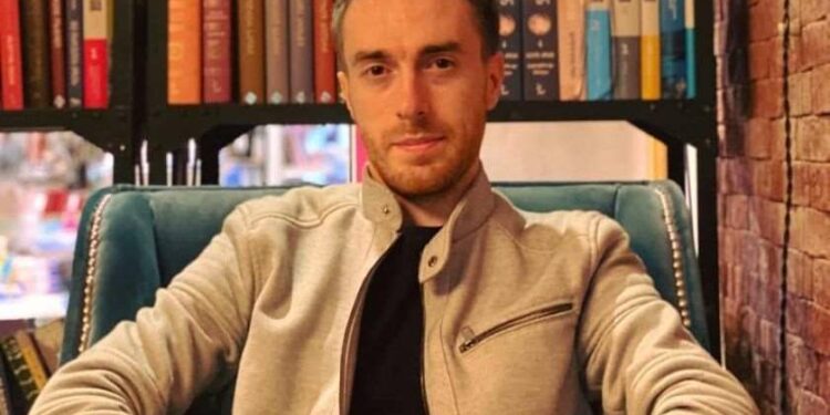 “ავოკადოს, სტაფილოსა და ბანანს დავაბლენდერებდი და ბავშვს სკოლაში გავატანდი” – გიორგი ღოღობერიძე ასახელებს 8 სუპერსაკვებს, რომლებიც ბავშვის განვითარებას ყველაზე მეტად სჭირდება