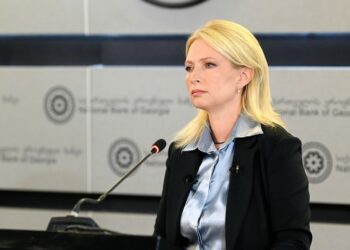 მათთვის, ვისაც შემოსავალი ლარში აქვს, სავალუტო სესხის აღების პირობები მკაცრდება –  სებ-ის გადაწყვეტილება