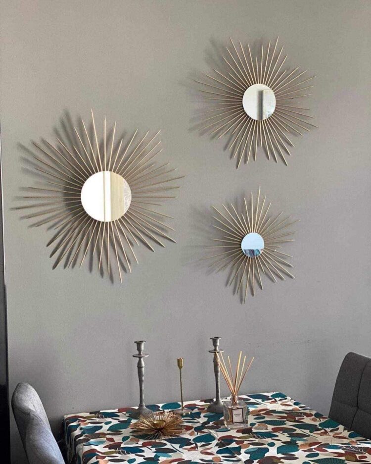 ქვევრის ფორმის სარკეები დახვეწილი ინტერიერისთვის – ანა ხუბუას ნამუშევრები