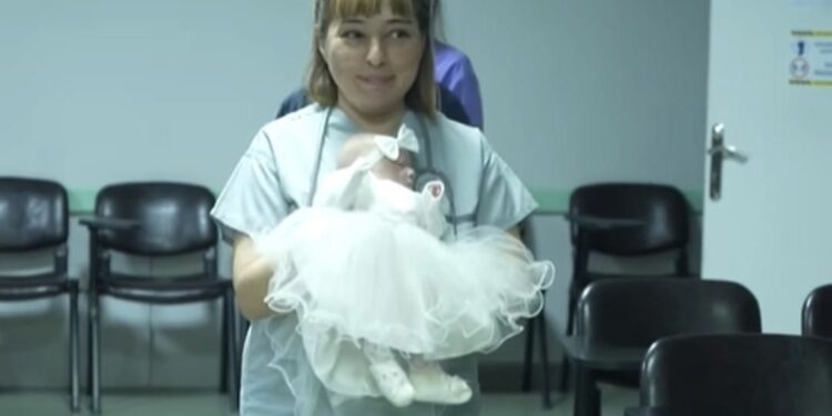 ბათუმში, მეხუთე თვეს დაბადებული 500-გრამიანი ახალშობილი, კლინიკიდან 2 კილოზე მეტი გაეწერა