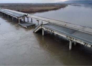 ბურჯის ჩავარდნის მიზეზი პროექტთან შეუსაბამოდ და უხარისხოდ მოწყობილი როსტვერკი იყო | გზების დეპარტამენტი სამტრედია-გრიგოლეთის ხიდზე