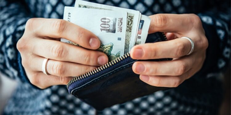 ბიზნესსექტორში დაქირავებით დასაქმებულთა საშუალო თვიური ხელფასი ₾2 007-მდე გაიზარდა – საქსტატი