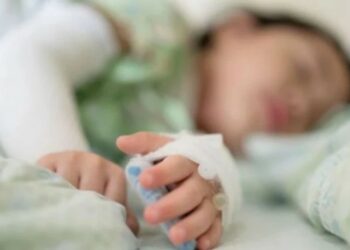 „მაღალი ტემპერატურა, თავის, სახსრების ტკივილი, სისუსტე“ – ივანე ჩხაიძე საზოგადოებას აფრთხილებს და განმარტავს, რომელი ვირუსები ცირკულირებს ქვეყანაში