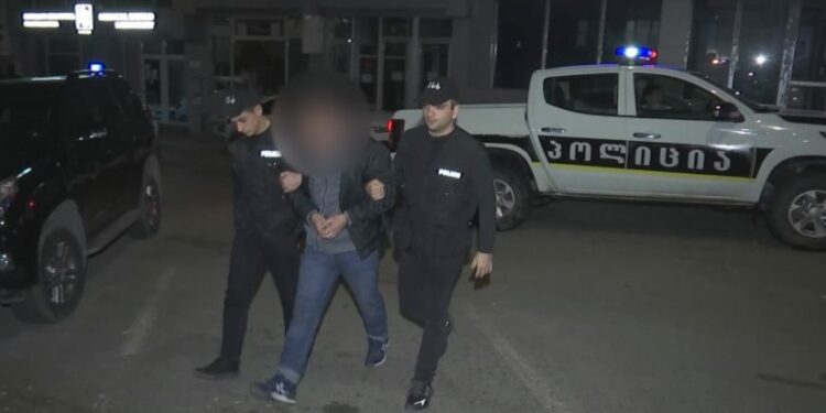 კახეთში 3 თანასოფლელის დაჭრის ბრალდებით წარსულში ნასამართლევი პირი დააკავეს