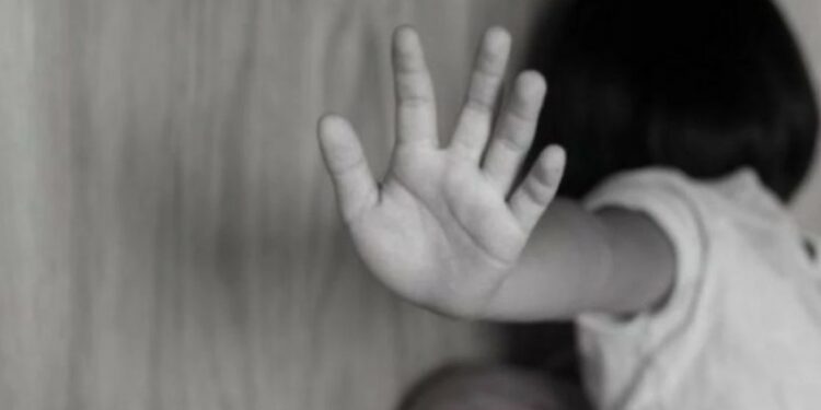 ხაშურში 51 წლის კაცმა 15 წლის გოგო გააუპატიურა