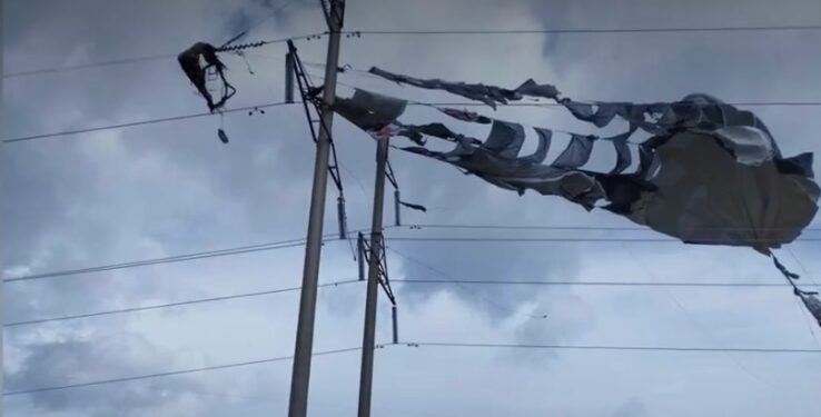 ასურეთში საჰაერო ბურთი მაღალი ძაბვის გადამცემ ხაზს შეეჯახა – დაღუპულია სამი ადამიანი