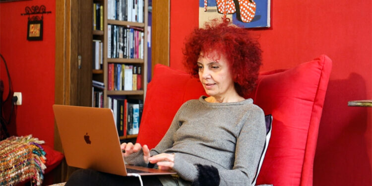 “არასდროს მნდომებია, გავმხდარიყავი დედა” – თეო ხატიაშვილის ამბავი