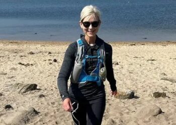 ქალი, რომელსაც კიბოს ხუთი დიაგნოზი დაუსვეს და 11 ოპერაცია, 30 ქიმიოთერაპიის და 55 რადიოთერაპიის კურსი ჩაუტარეს, გადარჩა