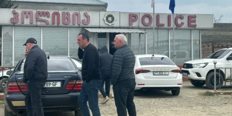 ხუთდღიანი ძებნის შემდეგ 13 წლის გოგო, რომელიც სავარაუდოდ გათხოვდა, იპოვეს