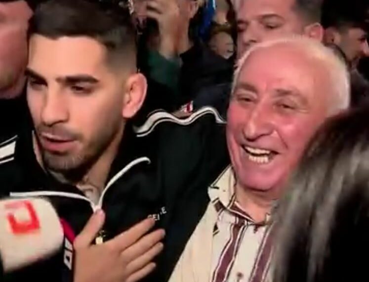 VIDEO: „შენი ჭირიმე, ბაბუ, რასაც შემპირდი ხომ შემისრულე…“ – ილია თოფურიას ემოციური შეხვედრა ბაბუასთან