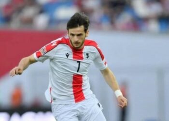 „კვარაცხელია ძალიან კარგი ფეხბურთელია, მაგრამ თამაშს გუნდი იგებს და არა ერთი მოთამაშე…“ – საბერძნეთის ნაკრების ყოფილი მცველი