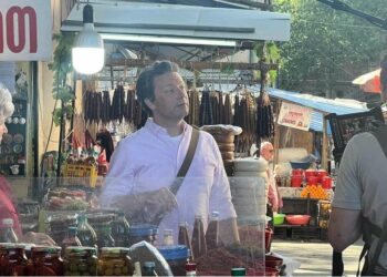 მსოფლიო კულინარიის ვარსკვლავი ჯეიმი ოლივერი საქართველოშია