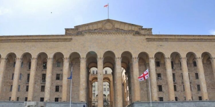 საქართველოს პარლამენტში უსაფრთხოების წითელი დონე ამოქმედდა