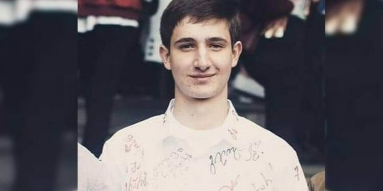 თელავში 24 წლის ბიჭს ეძებენ