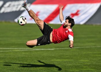 “ᲐᲠ ᲨᲔᲘᲫᲚᲔᲑᲐ ᲐᲡᲔᲗᲘ ᲓᲐᲑᲐᲚᲘ ᲮᲔᲚᲤᲐᲡᲘ ᲰᲥᲝᲜᲓᲔᲡ” – ᲓᲘ ᲑᲘᲐᲯᲝᲛ ᲙᲕᲐᲠᲐ ᲓᲐᲘᲪᲕᲐ