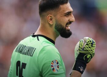 “საქართველოს კედელი… ჩეხები დეპრესიაში ჩაგვყარა… შეუფასებელი ოქრო გყოლიათ, ქართველებო” – რას წერენ ფეხბურთის უცხოელი ქომაგები გიორგი მამარდაშვილზე