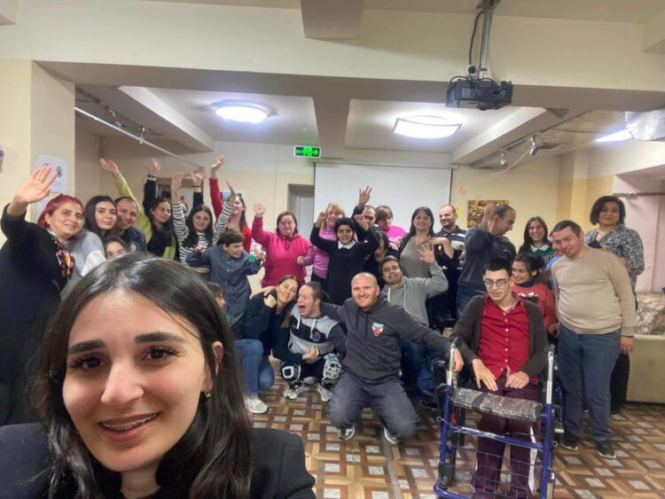 რატომ გაანთავისუფლა, დირექტორობის კანდიდატი და თბილისის რეგიონის წლის საუკეთესო მასწავლებელი დირექტორობის მოვალეობის შემსრულებელმა?