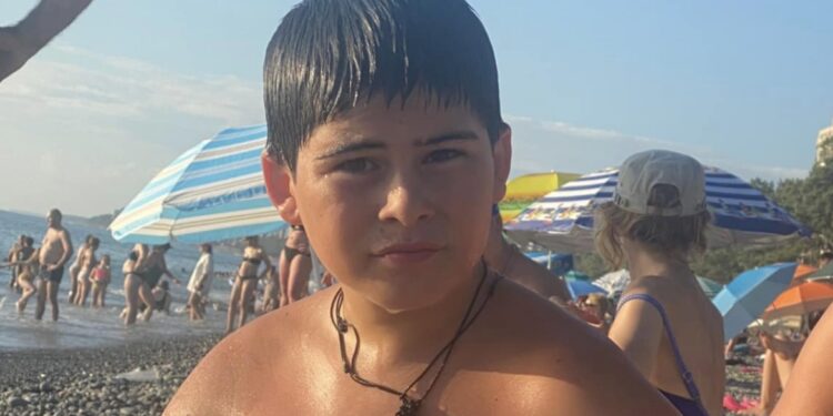 “12 წლის გმირი ალექსანდრე წიკლაური, რომელმაც მე და ჩემი შვილი გადაგვარჩინა დახრჩობას, რისთვისაც უდიდეს მადლობას ვუხდი“ – რას წერს მოქალაქე სოციალურ ქსელში