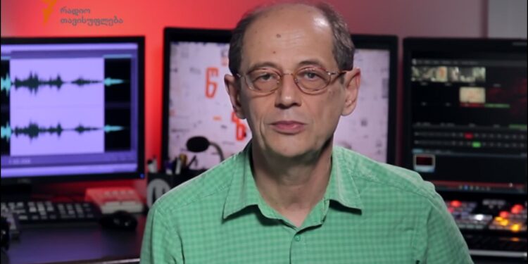 „ქალებმა გაუსწრეს კაცებს კინოში, უკან ჩამოიტოვეს. ასე იქნება პოლიტიკაშიც, ფეხბურთშიც და ყველგან… გიტყდებათ სიმონ?“ – გოგი გვახარია