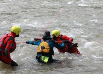 მამაკაცი, რომელიც ქვახვრელში მდინარემ გაიტაცა, გარდაცვლილი იპოვეს