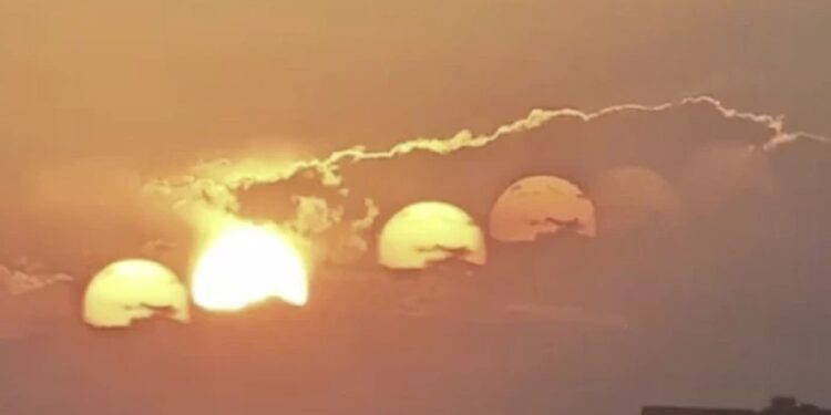 ჩინეთის ქალაქ ჩენდუს ცაზე იშვიათი მოვლენა გამოჩნდა