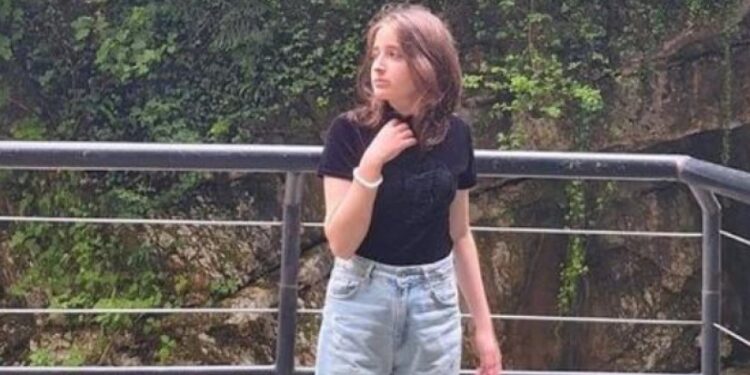 15 წლის გოგონა, რომელიც ხელოვნურ ტბაში დაშავდა, გარდაიცვალა