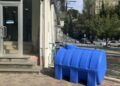 ქუთაისში, კორპუსის სახურავიდან წყლის ავზი გადმოვარდა და 2 პირს დაეცა