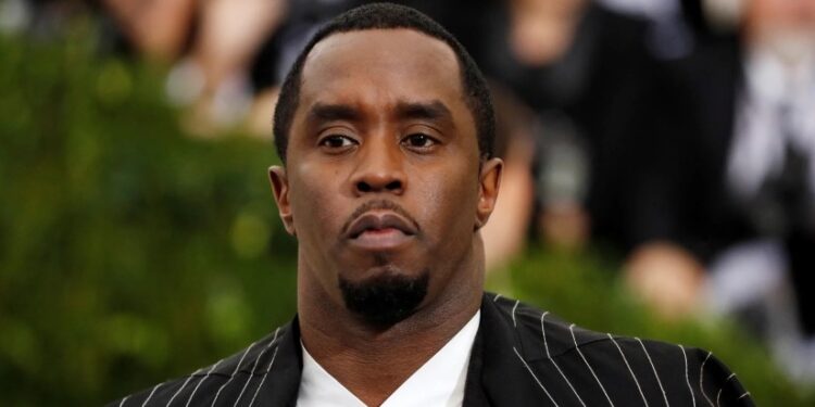 „ქალმა თვალი რომ გაახილა ის სრულიად შიშველი, ხელებშეკრული აღმოჩნდა“ – ახალი სკანდალური დეტალები Puff Daddy-ის საქმიდან