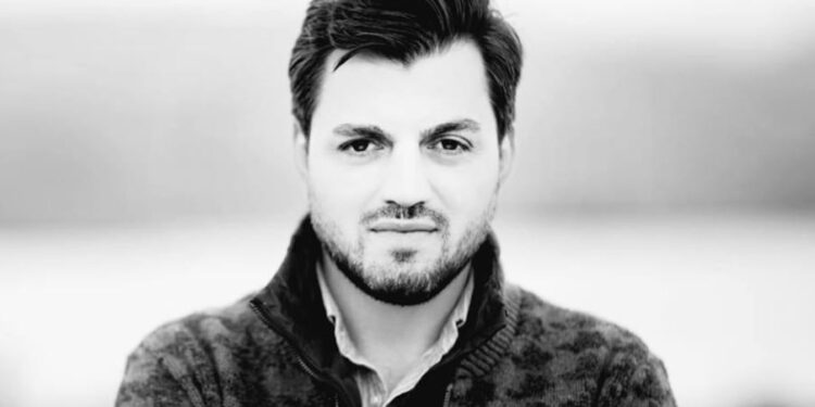 ბიზნესმენი გიორგი ნათენაძე ხაზარაძეს და ჯაფარიძეს ბიზნესის წართმევაში ადანაშაულებს