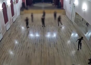 „ყველაფერი დარბაზში დამონტაჟებულმა კამერებმა დააფიქსირა” – ბათუმში ცეკვის მასწავლებელმა ბავშვს სცემა, დაწყებულია გამოძიება