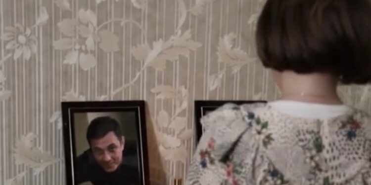 40 წლის კაცი შვილის თვალწინ სასიკვდილოდ სცემეს, თემურ გოგიშვილი კლინიკაში გარდაიცვალა – დაკავებულია 4 ახალგაზრდა