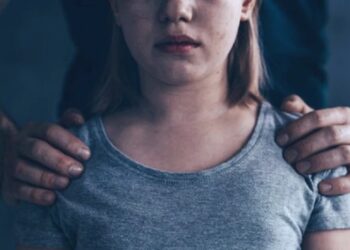 8 წლის გოგოს გაუპატიურებაში ბრალდებული 14 წლის მოზარდი სასამართლომ დამნაშავედ ცნო