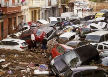 დატბორილი ქუჩები, 200-ზე მეტი დაღუპული – ესპანეთში ისევ წყალდიდობას ებრძვიან