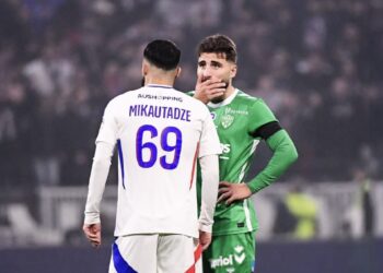 ორად გაყოფილი ბანაკი — ჟორჟის და ზურიკოს ფოტოს დიდი გამოხმაურება მოჰყვა