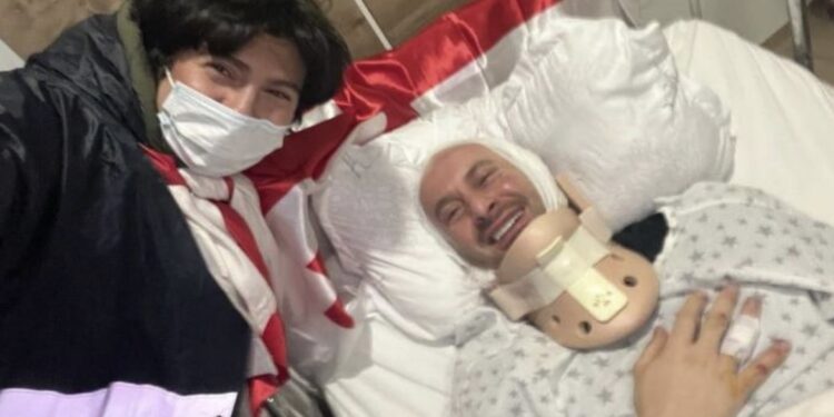 „მე ტირილმა დამისია სახე, გურამს – სპეცრაზმმა, საქართველოს დროშა მოვუტანე ამ ქვეყნის ღირსეულ მოქალაქეს“ – ვიკა ბუკია