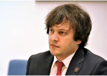 1000 კაცსაც ვეღარ კრებს 4 პარტია და 10-ზე მეტი მდიდარი NGO რუსთაველის გამზირზე, რადიკალური ოპოზიცია აღარ ექვემდებარება გაცოცხლებას – კობახიძე