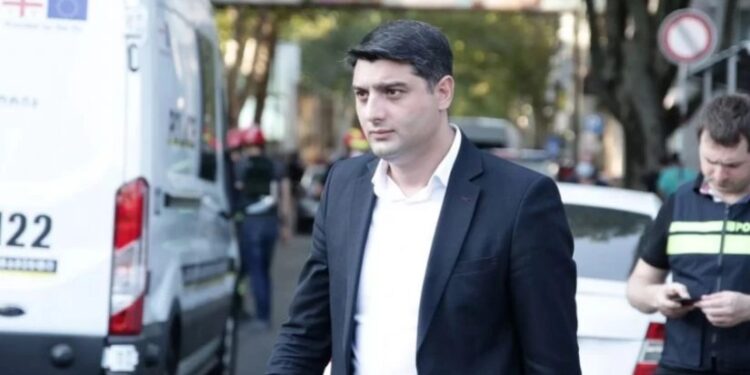 ვაფრთხილებთ ყველა პირს, რომ არ გასცდნენ კანონის ჩარჩოებს, წინააღმდეგ შემთხვევაში შინაგან საქმეთა სამინისტრო მიიღებს უმკაცრეს ზომებს – ვაჟა სირაძე