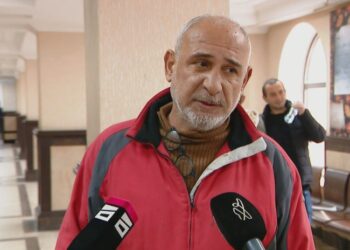 „პოლიციელების მიერ ნაცემ მამაჩემს 8 დღით იჭერენ“ –  ზვიად რატიანის შვილი