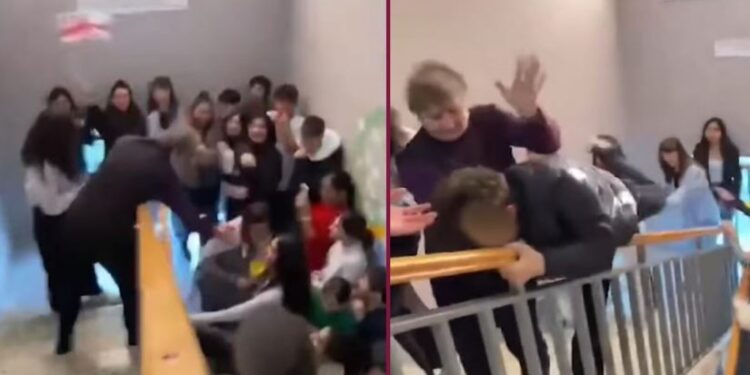 “მოსწავლეებმა დროშებით პერფორმანსი მოაწყვეს, კლასში დაბრუნებისას დამლაგებელმა მათ ხელი შეუშალა და მოსწავლეს ხელით შეეხო” | ბათუმის მე-18 სკოლა