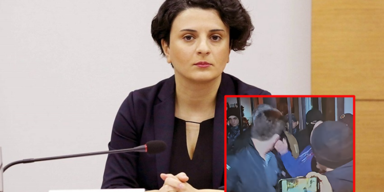 “სახეში ხელის გარტყმაზე ვერც ერთ ადამიანს ნახავთ პატიმრობაში… მზია ამაღლობელის “სამაგალითო დასჯით” პოლიციელების რეპუტაცია ვერ აღდგება” – ნათია მეზვრიშვილი