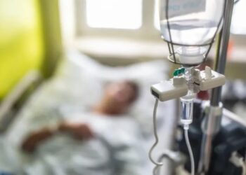 დიდ ბრიტანეთში მამაკაცს ქიმიოთერაპიის კურსს, რომელიც არ სჭირდებოდა, 14 წელი უტარებდნენ