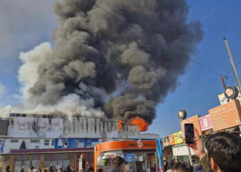 ლილოში ხანძარს ამ დრომდე ვერ აქრობენ – ადგილზე 22 სახანძრო და 120 მეხანძრე-მაშველი მუშაობს