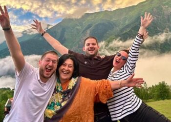 “ჩვენს ოჯახს ანგელოზი შემოემატა” – ნატო გელაშვილი ორგზის ბებია