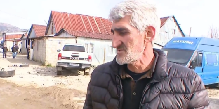 იმის გაჭირვება ჩვენ არ გვქონდა, რომ ჯართი მოეკრიბა.. ისედაც გამწარებული კაცი ვარ და ყველას ძალიან ვთხოვ, ასეთი ცრუ ინფორმაციები არ გაავრცელონ – ბათუმში გარდაცვლილი ბავშვის ბაბუა