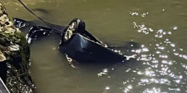 ქუთაისში მანქანა ხიდიდან მდინარეში გადავარდა, დაიღუპა სამი ადამიანი