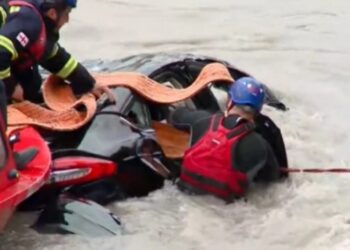 მაშველებმა მტკვარში ავტომობილი და ორი პირის ცხედარი იპოვეს