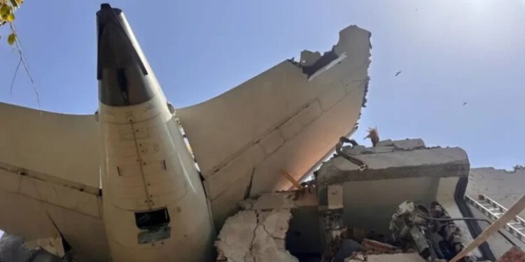 ინდოეთში ავიაკატასტროფის შედეგად მსხვერპლთა რიცხვი 317-მდე გაიზარდა